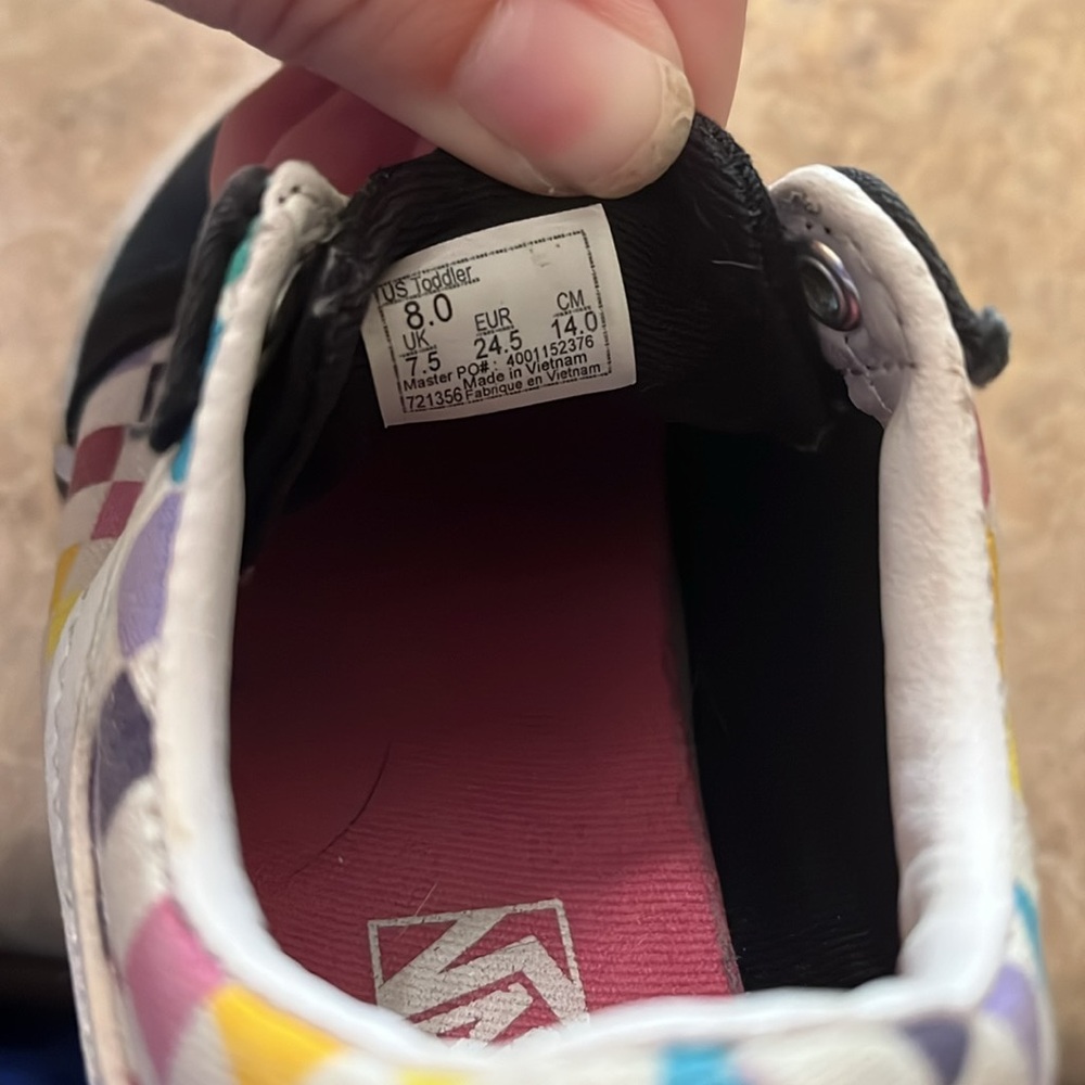 Vans - Picture 5 of 5